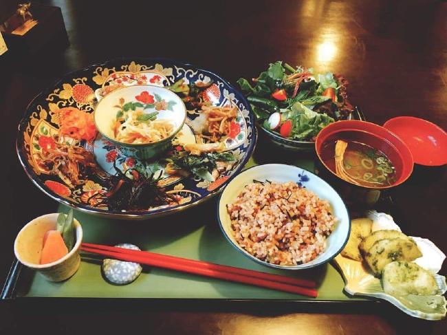 こうそカフェ85（ハチジュウゴ）【京都・丸太町】「腸美人」になる酵素